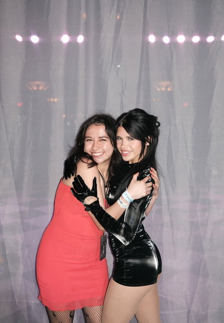 Nessa Barrett onlyfans nude leaks