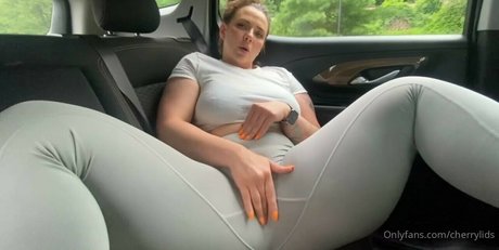 cherrylids nude leaked onlyfans