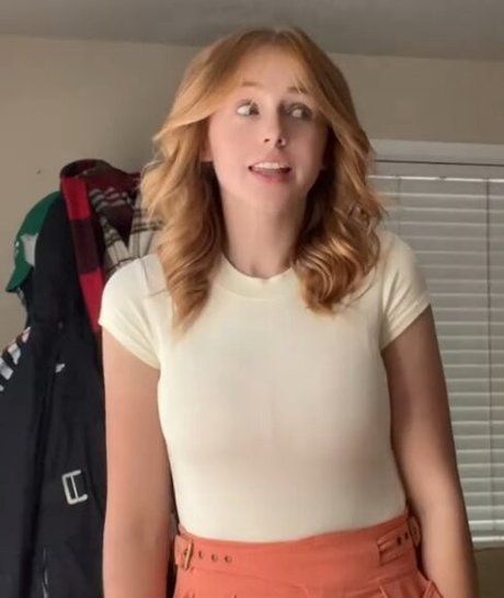 Kira Graceeee onlyfans leak xxx