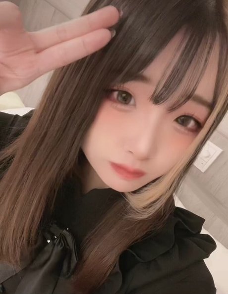 Yui Hiiragi nude porn onlyfans