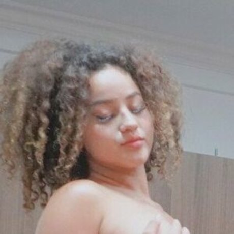 uwu yor onlyfans page