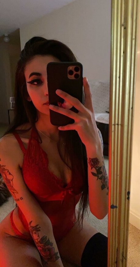 xrucial only fans pics