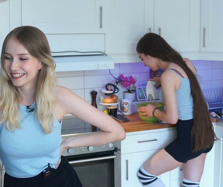 MissMikkaa onlyfans leaks xxx