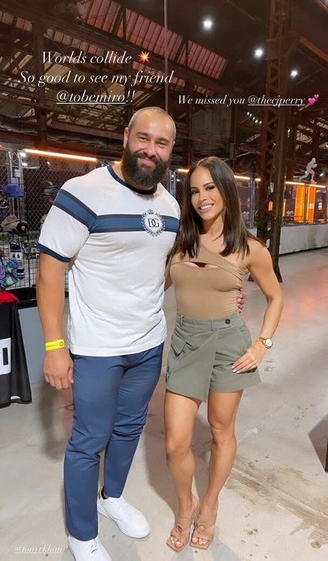 Charly Arnolt onlyfans model images