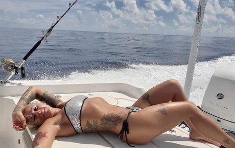 Sweetvenom1 leaked onlyfans porn