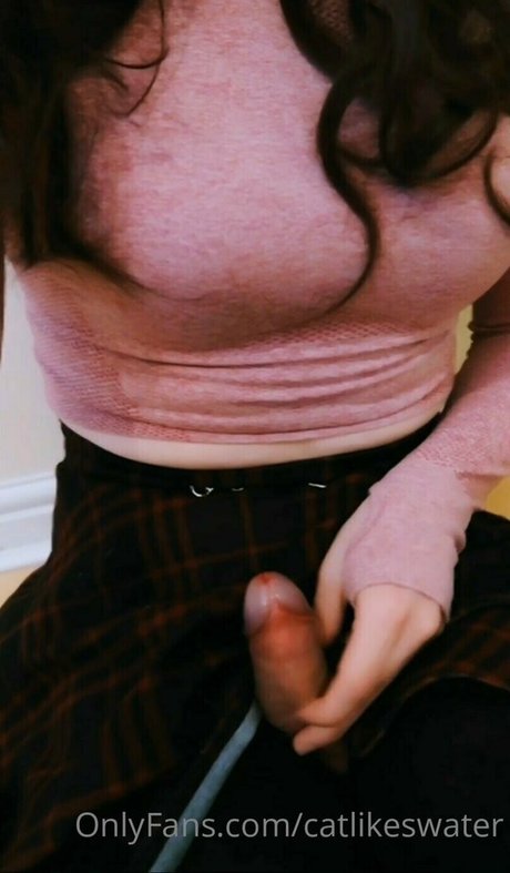 Cat Likes Water onlyfans porn leak
