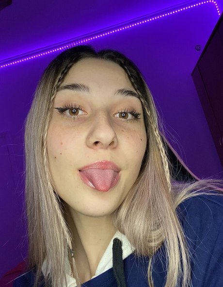 Yami Sanchez onlyfans exposed