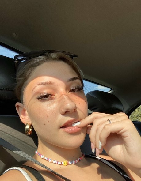 Yami Sanchez nude only fans leaks