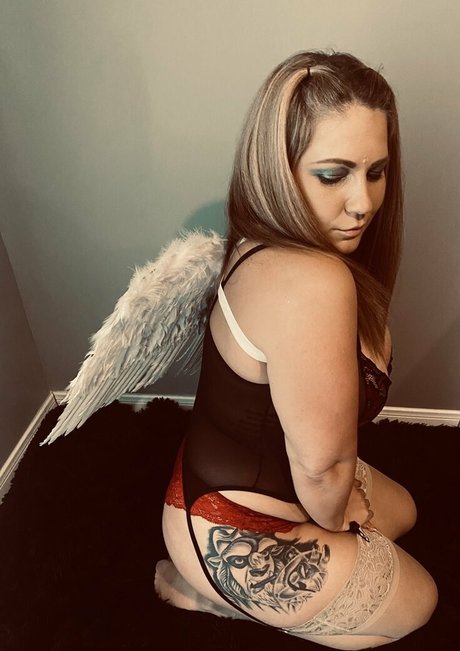 freepagecatfishwife onlyfans leaked tits