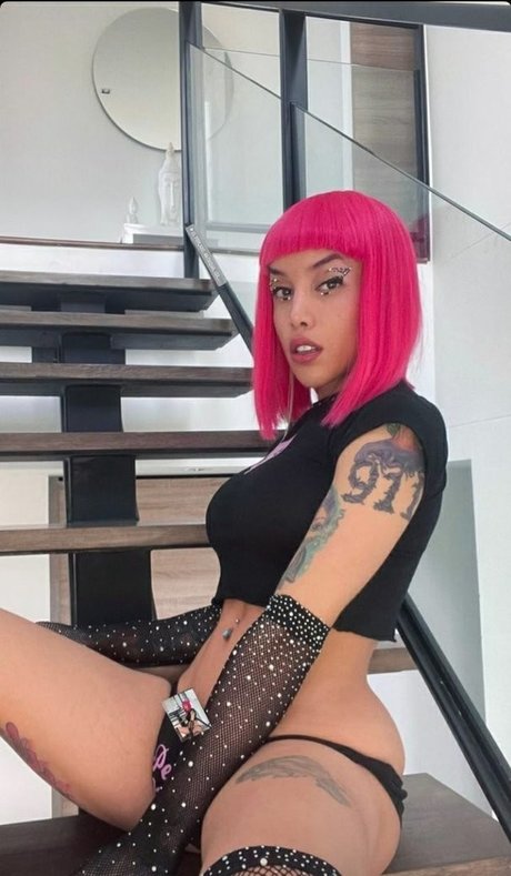 Sara Salazar nude onlyfans