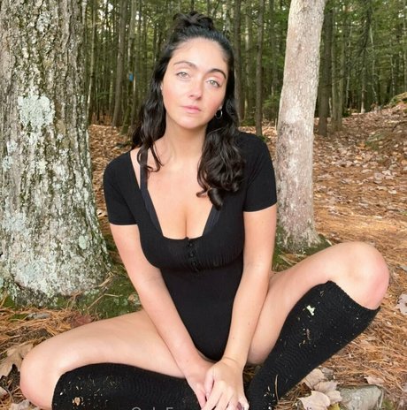 kaeleighkundalinifree onlyfans striptease