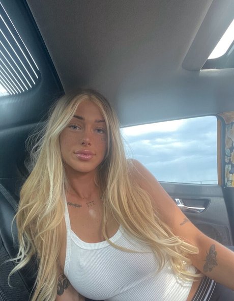 Rylee Pattersun nude onlyfans leaks