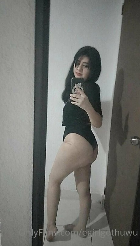 egirlgothuwu onlyfans nsfw