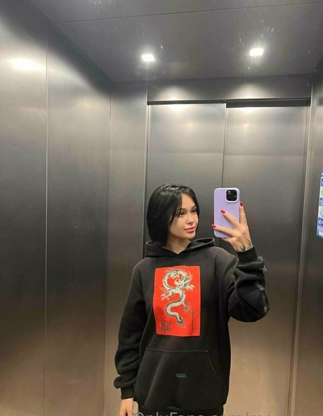 mee zee onlyfans nude content