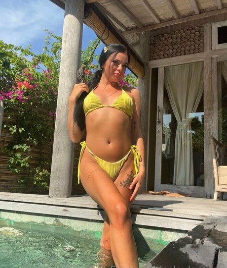 xolaylarosee onlyfans nudes leak