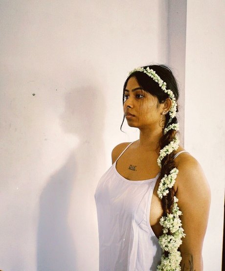 bhindeshitara onlyfans pics