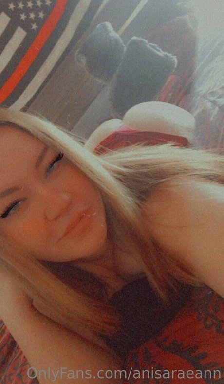anisaraeann onlyfans content