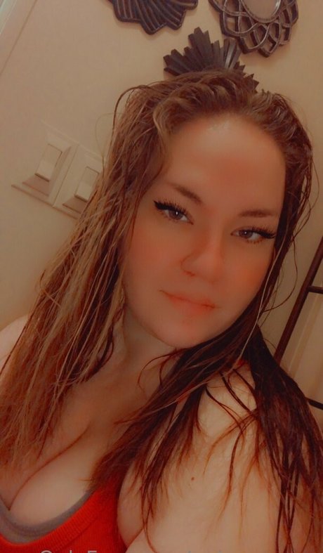 anisaraeann naked onlyfans leaked