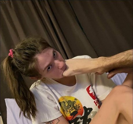 undressing onlyfans naked portrait