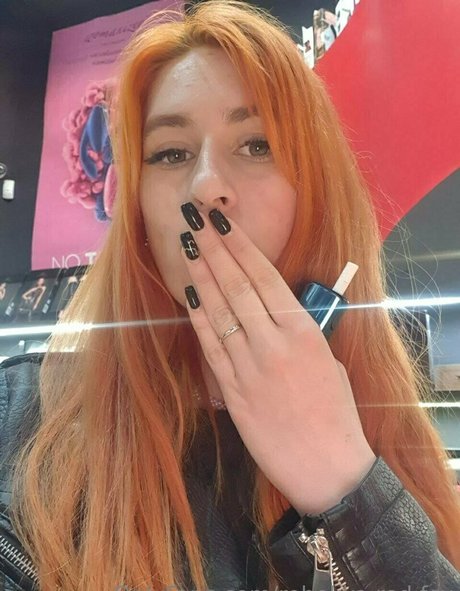 rebekka red fox onlyfans leaked pics