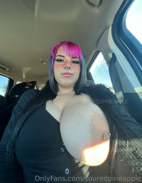 Souredpineapple nsfw onlyfans