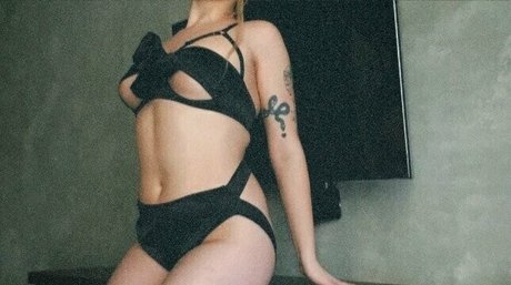 lolataylorfree onlyfans sex tape