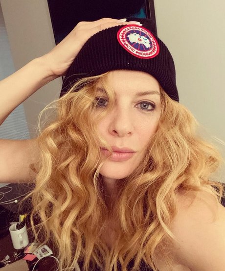 Rachelle Lefevre onlyfans posts