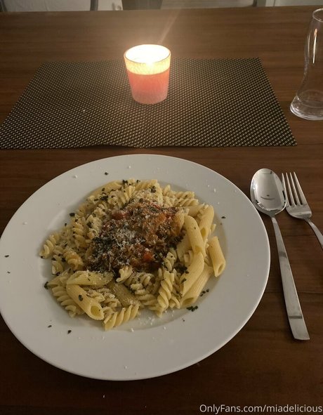 miadelicious onlyfans public photos