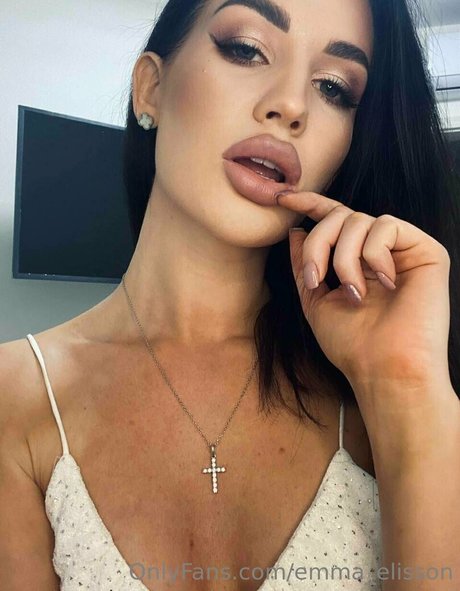 emma elisson Profile image