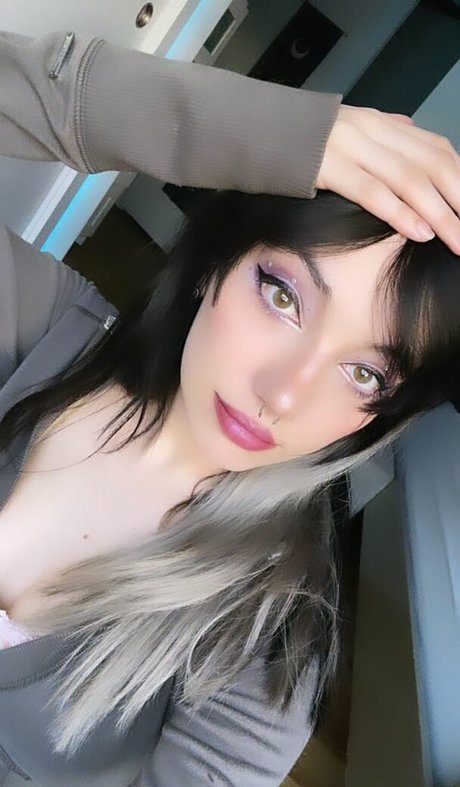 moonstreuxx onlyfans sextape