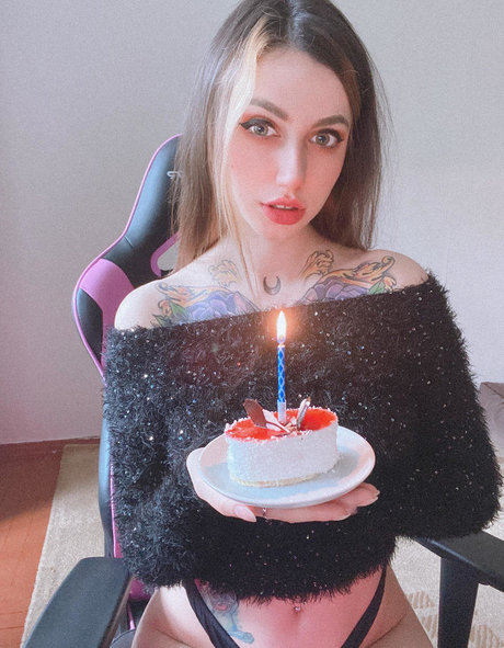 ami sakurami nude onlyfans leak