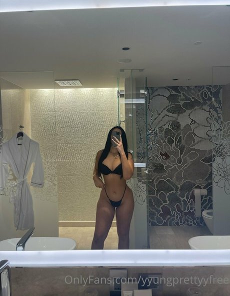 Katana Grey naked onlyfans