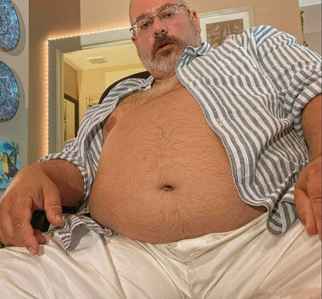 guy onlyfans pretty snapshot