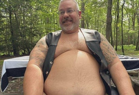 bearsorlando onlyfans model images