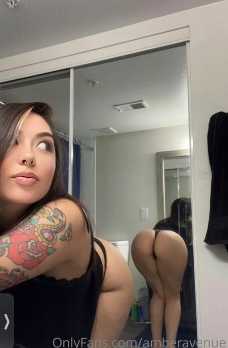 amberavenue naked onlyfans leaks