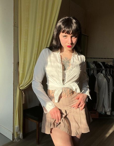 Malesia Baby onlyfans tits