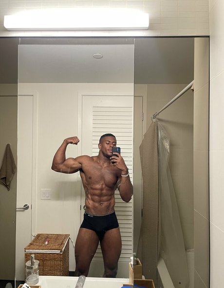 prettyskinboi only fans leaks