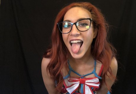Veda Scott onlyfans leajs