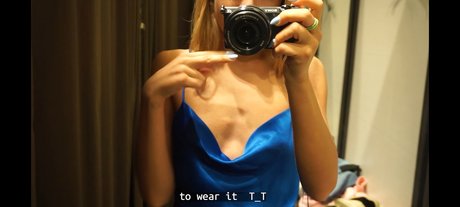 itsSky onlyfans boobs