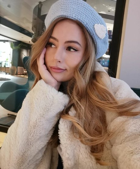 itsSky onlyfans sex tape