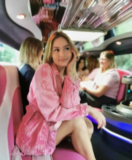 itsSky onlyfans strip tease