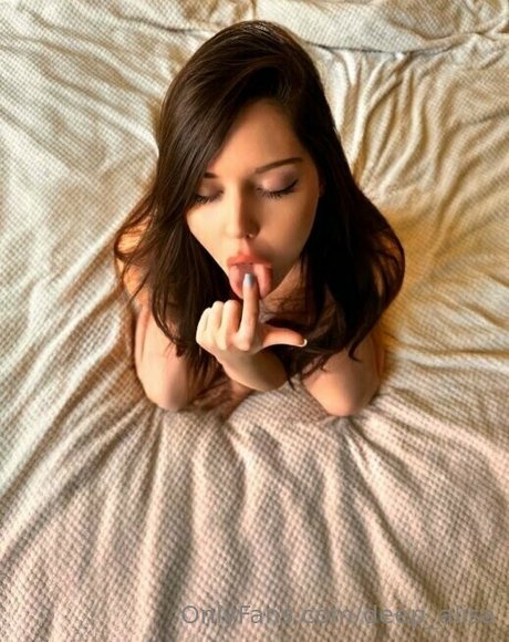 deep alisa onlyfans nudes