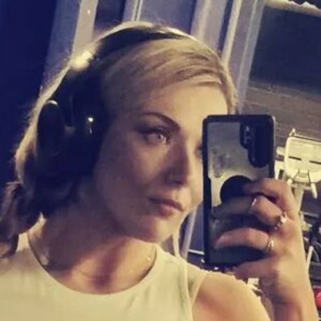 Session Moth Martina naked onlyfans