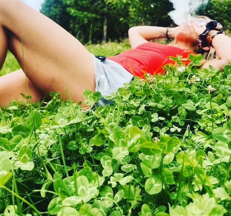 Session Moth Martina onlyfans strip