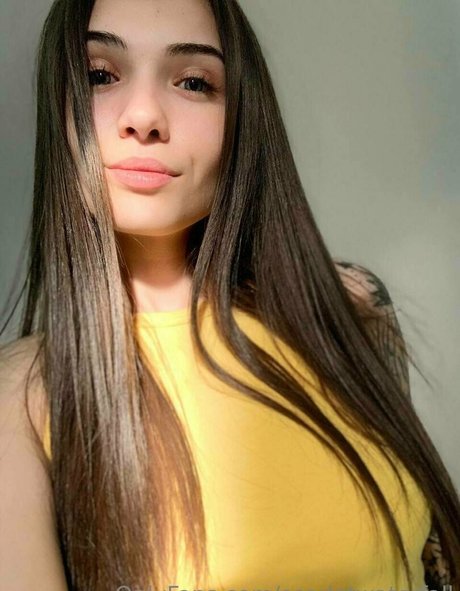 yourqueen3 onlyfans leaks