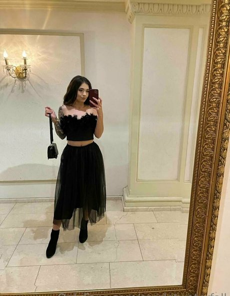 yourqueen3 onlyfans leaked