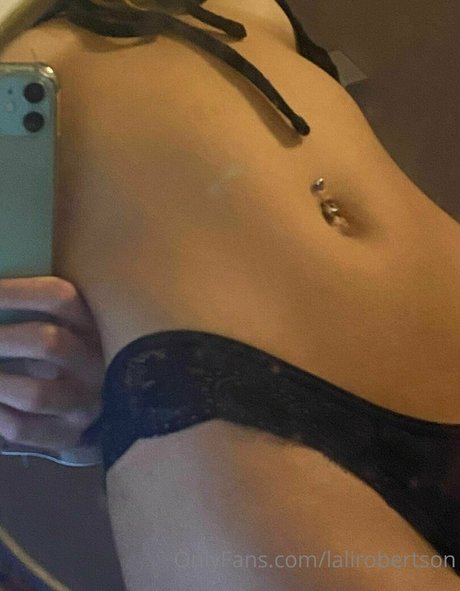 lalirobertson onlyfans leakd