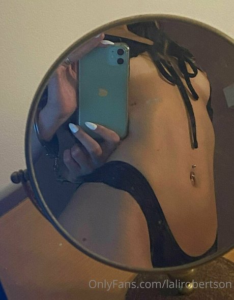 lalirobertson onlyfans creator