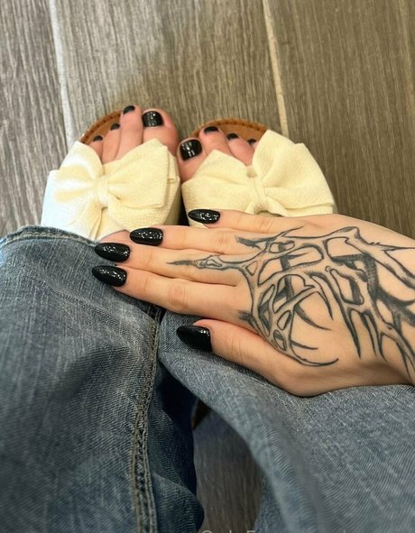 MyaXS only fans nude