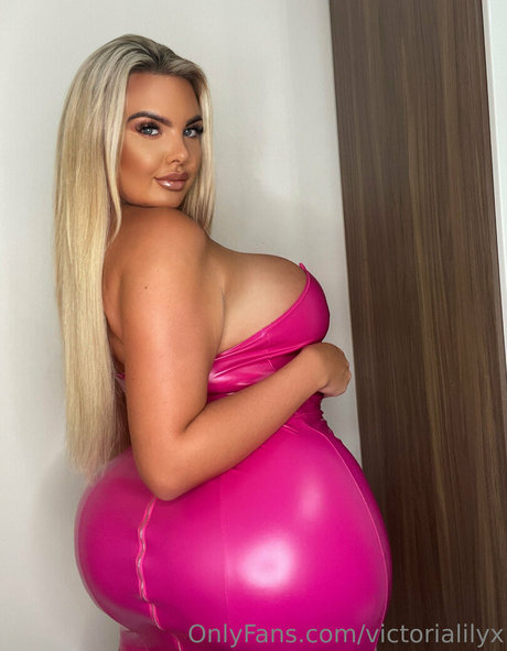 slutty onlyfans nude print